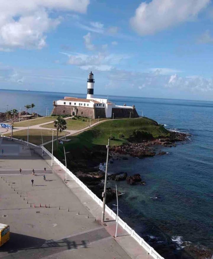 Apartamento No Farol Da Barra. Vista Deslumbrante Para O Mar! No Circuito Do Carnaval. Ao Lado Do Porto Da Barra ! Сальвадор Экстерьер фото